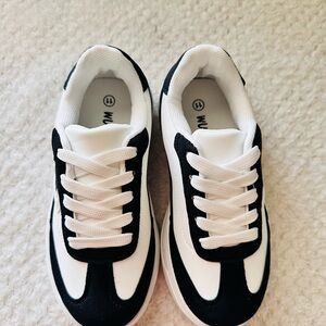 Kids Black and White Sneakers - Classic Youth Athletic Shoe